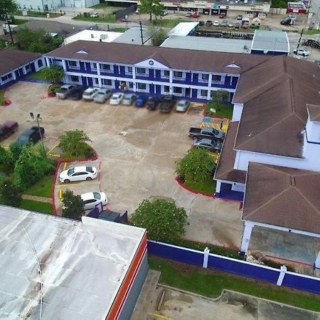 Scottish Inn And Suites Houston-Jones Road Louetta Exterior foto