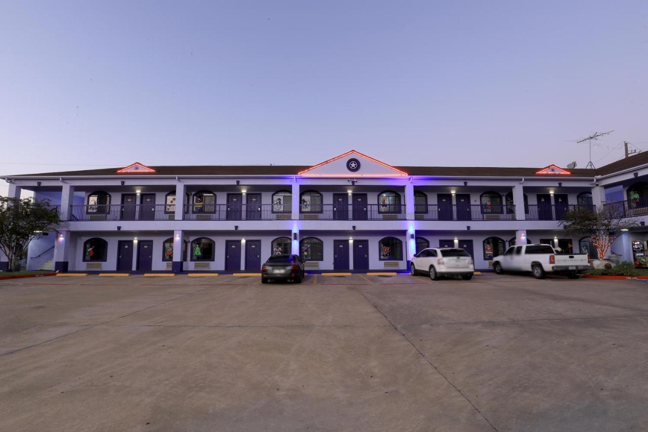 Scottish Inn And Suites Houston-Jones Road Louetta Exterior foto