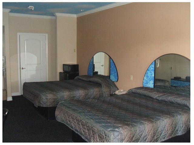 Scottish Inn And Suites Houston-Jones Road Louetta Zimmer foto